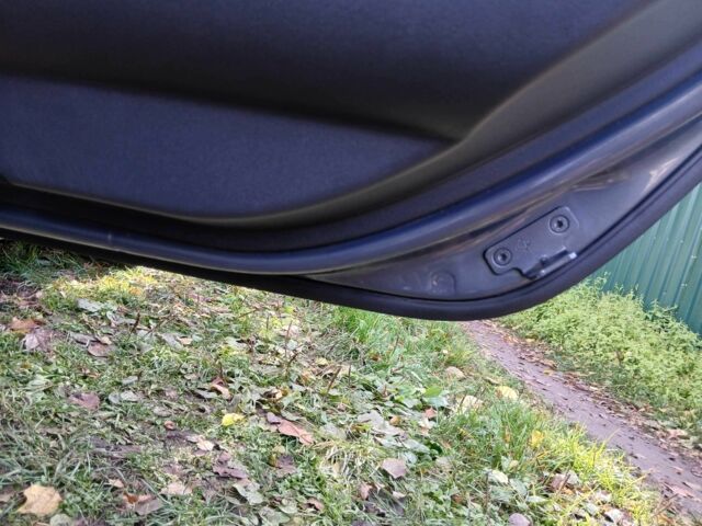 Рено Меган 2006 в Конотопе на Automoto.ua Серый Рено Меган, объемом двигателя 2 л и пробегом 219 тыс. км за 5600 $, фото 8 на Automoto.ua