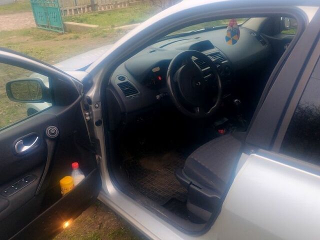 Сірий Рено Меган, об'ємом двигуна 1.6 л та пробігом 199 тис. км за 4900 $, фото 8 на Automoto.ua