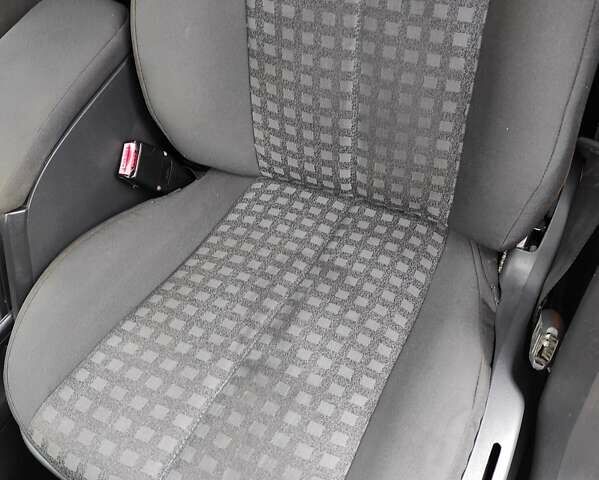 Серый Рено Меган, объемом двигателя 1.6 л и пробегом 192 тыс. км за 4750 $, фото 4 на Automoto.ua