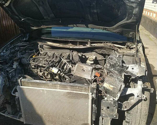 Серый Рено Меган, объемом двигателя 1.6 л и пробегом 245 тыс. км за 2200 $, фото 6 на Automoto.ua