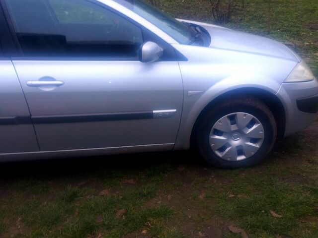 Сірий Рено Меган, об'ємом двигуна 1.6 л та пробігом 199 тис. км за 4900 $, фото 2 на Automoto.ua