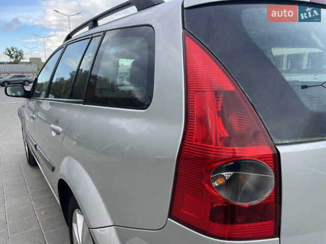 Серый Рено Меган, объемом двигателя 1.6 л и пробегом 196 тыс. км за 5500 $, фото 4 на Automoto.ua