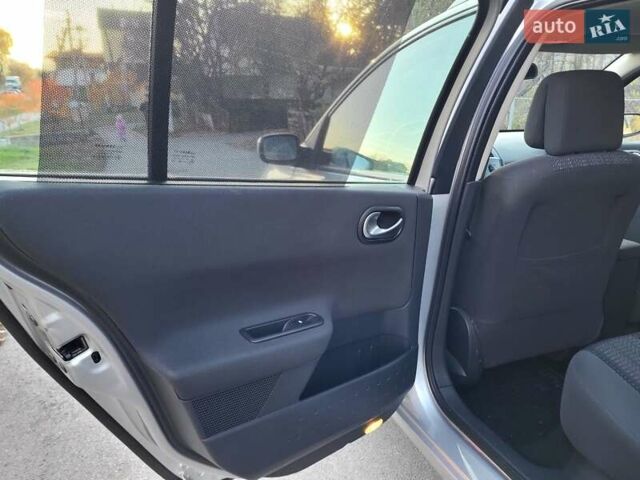 Серый Рено Меган, объемом двигателя 1.6 л и пробегом 182 тыс. км за 5700 $, фото 66 на Automoto.ua