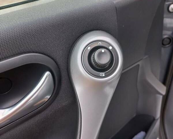 Сірий Рено Меган, об'ємом двигуна 1.6 л та пробігом 107 тис. км за 6999 $, фото 31 на Automoto.ua