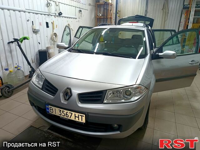 Серый Рено Меган, объемом двигателя 1.6 л и пробегом 220 тыс. км за 5100 $, фото 9 на Automoto.ua