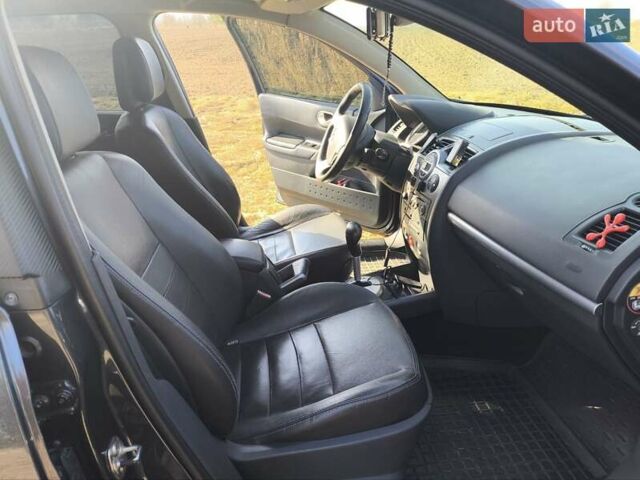 Серый Рено Меган, объемом двигателя 2 л и пробегом 195 тыс. км за 5800 $, фото 8 на Automoto.ua
