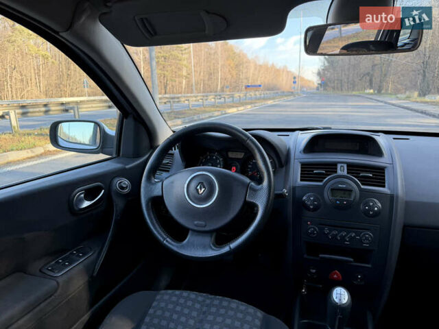 Серый Рено Меган, объемом двигателя 1.6 л и пробегом 248 тыс. км за 4900 $, фото 8 на Automoto.ua