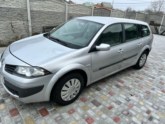 Сірий Рено Меган, об'ємом двигуна 1.6 л та пробігом 240 тис. км за 4000 $, фото 2 на Automoto.ua