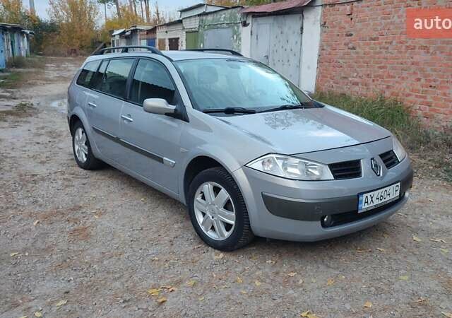 Рено Меган 2006 в Харькове на Automoto.ua Серый Рено Меган, объемом двигателя 1.6 л и пробегом 177 тыс. км за 5700 $, фото 1 на Automoto.ua