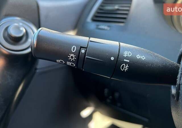 Сірий Рено Меган, об'ємом двигуна 1.6 л та пробігом 224 тис. км за 6490 $, фото 15 на Automoto.ua