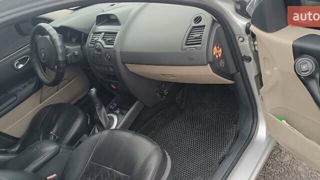 Серый Рено Меган, объемом двигателя 1.5 л и пробегом 381 тыс. км за 4300 $, фото 4 на Automoto.ua