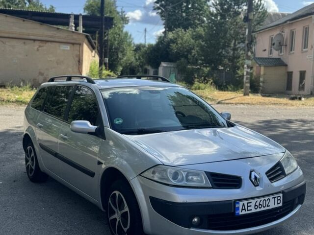 Сірий Рено Меган, об'ємом двигуна 1.6 л та пробігом 296 тис. км за 4500 $, фото 1 на Automoto.ua