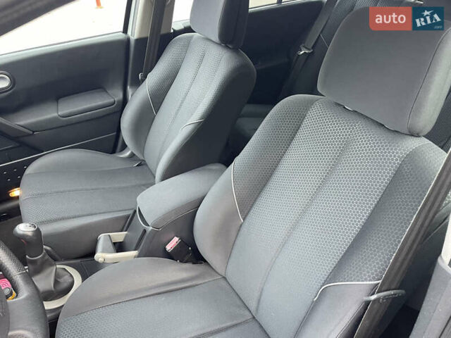 Серый Рено Меган, объемом двигателя 1.6 л и пробегом 196 тыс. км за 5500 $, фото 16 на Automoto.ua