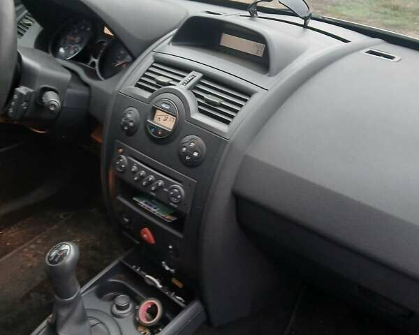 Сірий Рено Меган, об'ємом двигуна 1.6 л та пробігом 186 тис. км за 6000 $, фото 8 на Automoto.ua