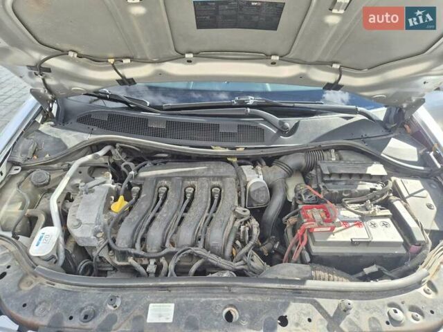 Серый Рено Меган, объемом двигателя 1.6 л и пробегом 230 тыс. км за 5500 $, фото 18 на Automoto.ua