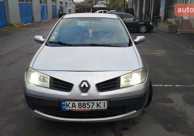 Рено Меган 2006 у Чернігові на Automoto.ua Сірий Рено Меган, об'ємом двигуна 1.39 л та пробігом 284 тис. км за 3900 $, фото 3 на Automoto.ua