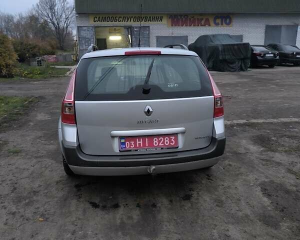 Серый Рено Меган, объемом двигателя 1.6 л и пробегом 162 тыс. км за 5350 $, фото 2 на Automoto.ua