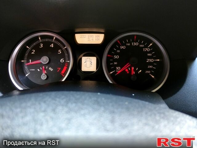 Серый Рено Меган, объемом двигателя 1.6 л и пробегом 0 тыс. км за 4999 $, фото 2 на Automoto.ua
