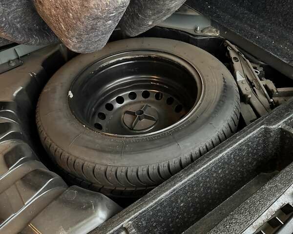 Серый Рено Меган, объемом двигателя 1.87 л и пробегом 243 тыс. км за 5800 $, фото 12 на Automoto.ua