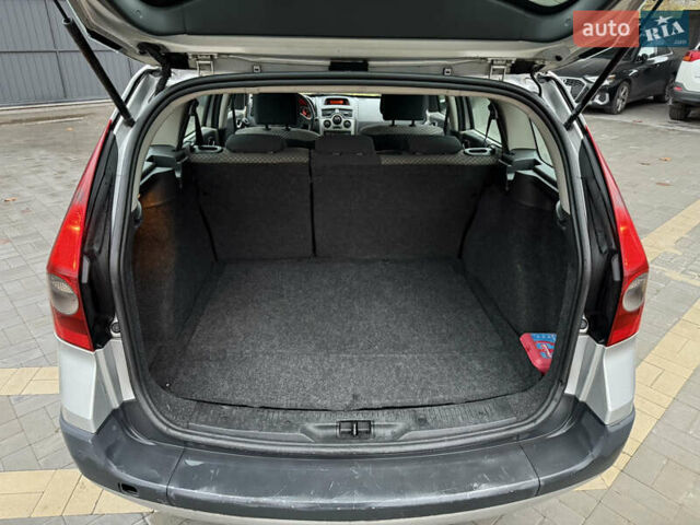 Серый Рено Меган, объемом двигателя 1.46 л и пробегом 265 тыс. км за 4400 $, фото 5 на Automoto.ua