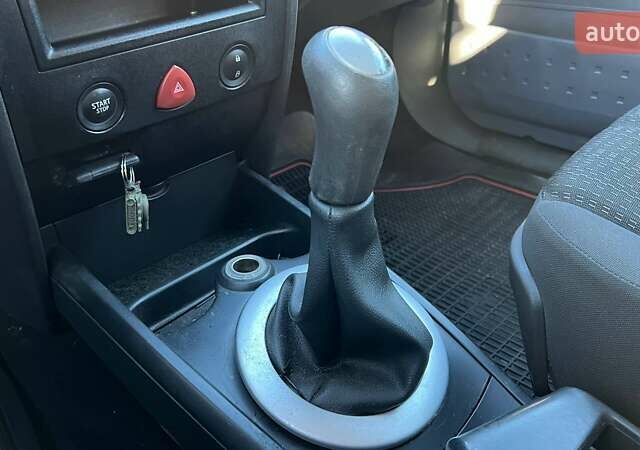 Сірий Рено Меган, об'ємом двигуна 1.6 л та пробігом 224 тис. км за 6490 $, фото 19 на Automoto.ua