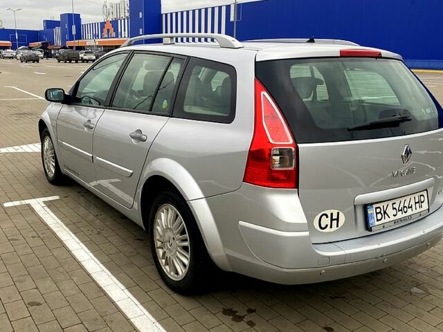 Серый Рено Меган, объемом двигателя 2 л и пробегом 275 тыс. км за 4700 $, фото 6 на Automoto.ua