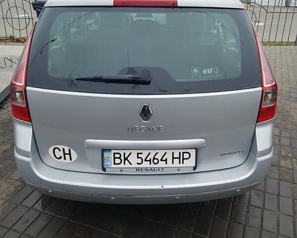 Серый Рено Меган, объемом двигателя 2 л и пробегом 274 тыс. км за 4900 $, фото 6 на Automoto.ua