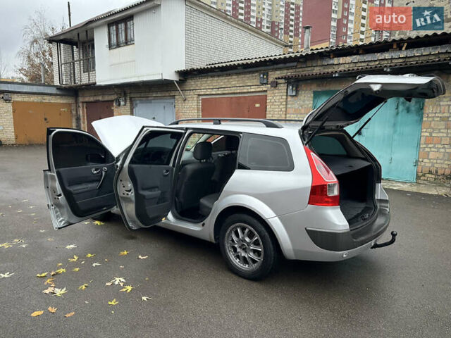 Сірий Рено Меган, об'ємом двигуна 1.6 л та пробігом 285 тис. км за 4850 $, фото 16 на Automoto.ua