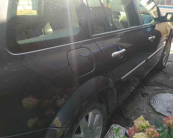 Серый Рено Меган, объемом двигателя 1.6 л и пробегом 245 тыс. км за 2200 $, фото 4 на Automoto.ua