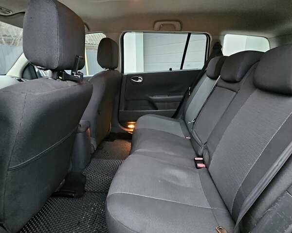 Серый Рено Меган, объемом двигателя 1.6 л и пробегом 257 тыс. км за 6500 $, фото 32 на Automoto.ua