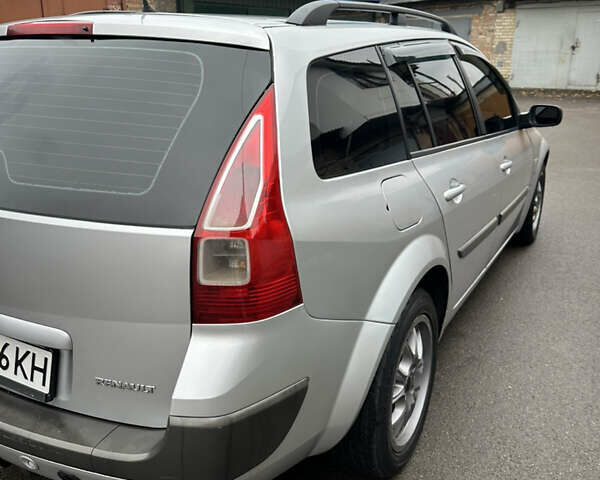 Сірий Рено Меган, об'ємом двигуна 1.6 л та пробігом 285 тис. км за 4850 $, фото 6 на Automoto.ua