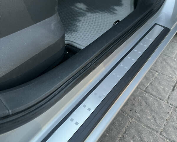Сірий Рено Меган, об'ємом двигуна 1.6 л та пробігом 247 тис. км за 4900 $, фото 9 на Automoto.ua