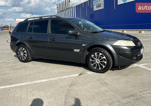 Серый Рено Меган, объемом двигателя 1.6 л и пробегом 229 тыс. км за 4999 $, фото 1 на Automoto.ua