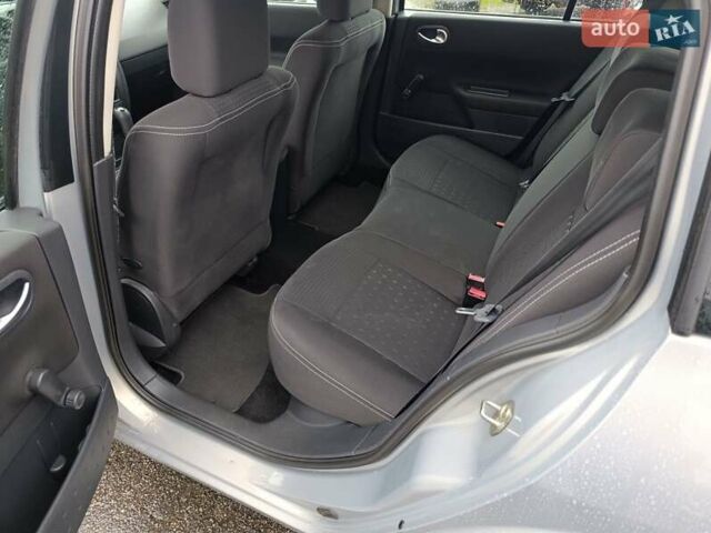 Серый Рено Меган, объемом двигателя 1.6 л и пробегом 215 тыс. км за 5700 $, фото 4 на Automoto.ua