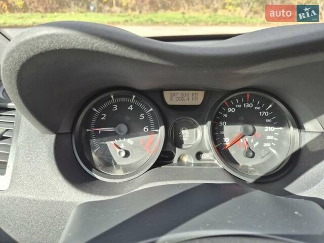 Серый Рено Меган, объемом двигателя 1.6 л и пробегом 230 тыс. км за 5500 $, фото 19 на Automoto.ua