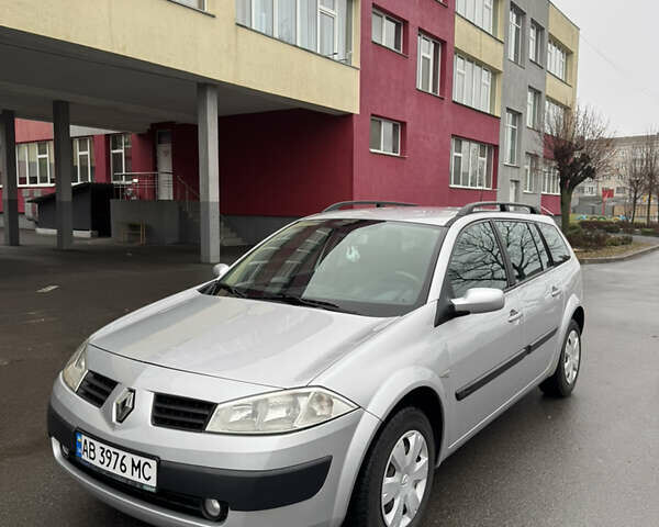 Сірий Рено Меган, об'ємом двигуна 1.6 л та пробігом 241 тис. км за 5300 $, фото 1 на Automoto.ua