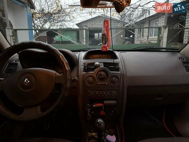 Сірий Рено Меган, об'ємом двигуна 1.5 л та пробігом 260 тис. км за 5200 $, фото 1 на Automoto.ua