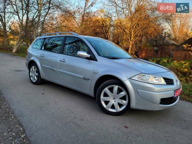 Серый Рено Меган, объемом двигателя 1.6 л и пробегом 182 тыс. км за 5700 $, фото 2 на Automoto.ua