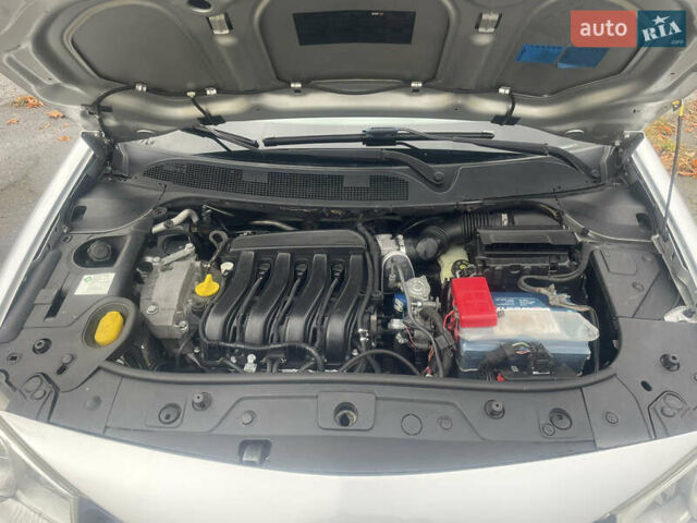 Рено Меган 2006 в Ковель на Automoto.ua Серый Рено Меган, объемом двигателя 1.6 л и пробегом 287 тыс. км за 4650 $, фото 17 на Automoto.ua