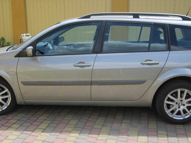 Серый Рено Меган, объемом двигателя 1.6 л и пробегом 193 тыс. км за 4761 $, фото 3 на Automoto.ua