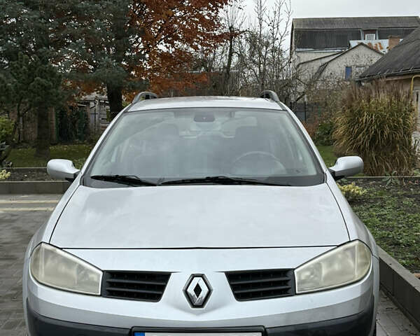 Серый Рено Меган, объемом двигателя 1.46 л и пробегом 265 тыс. км за 4400 $, фото 3 на Automoto.ua