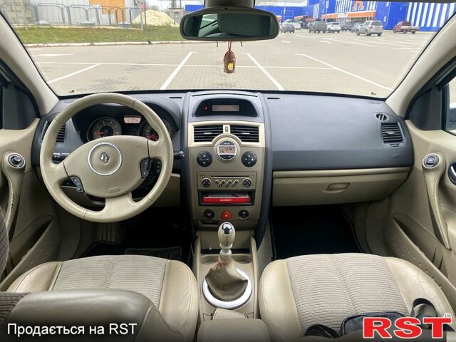 Серый Рено Меган, объемом двигателя 2 л и пробегом 275 тыс. км за 4700 $, фото 9 на Automoto.ua