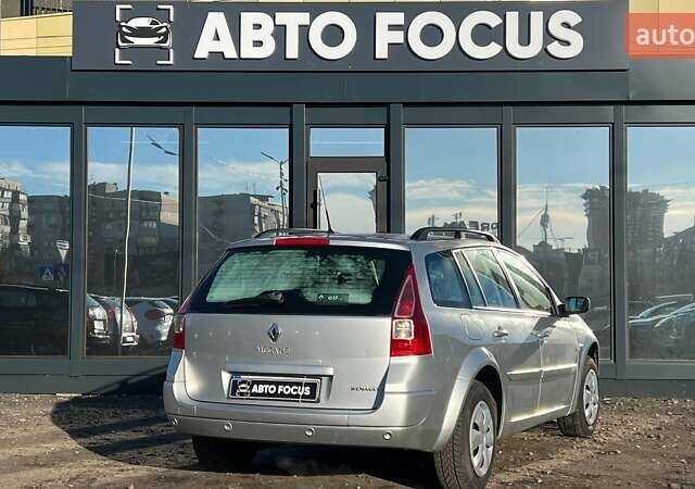 Сірий Рено Меган, об'ємом двигуна 1.6 л та пробігом 224 тис. км за 6490 $, фото 7 на Automoto.ua