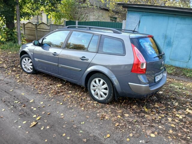 Рено Меган 2006 в Конотопе на Automoto.ua Серый Рено Меган, объемом двигателя 2 л и пробегом 219 тыс. км за 5600 $, фото 3 на Automoto.ua