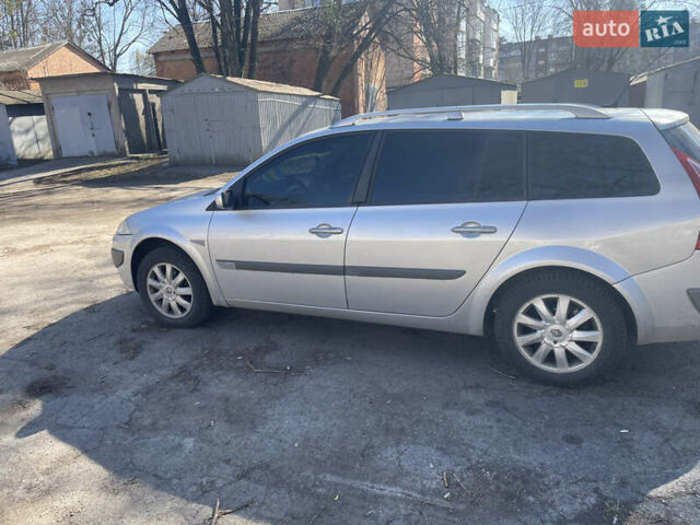 Серый Рено Меган, объемом двигателя 1.9 л и пробегом 300 тыс. км за 4500 $, фото 3 на Automoto.ua