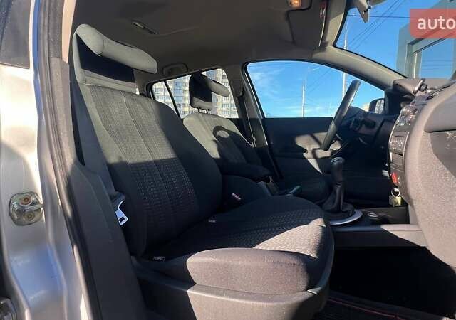 Сірий Рено Меган, об'ємом двигуна 1.6 л та пробігом 224 тис. км за 6490 $, фото 11 на Automoto.ua