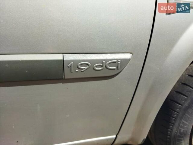 Серый Рено Меган, объемом двигателя 1.87 л и пробегом 214 тыс. км за 4350 $, фото 6 на Automoto.ua