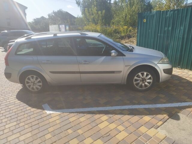 Сірий Рено Меган, об'ємом двигуна 2 л та пробігом 240 тис. км за 2600 $, фото 2 на Automoto.ua
