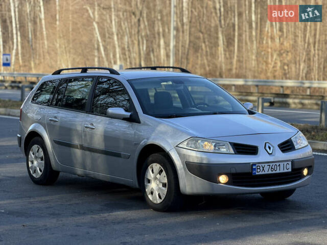 Серый Рено Меган, объемом двигателя 1.6 л и пробегом 248 тыс. км за 4900 $, фото 2 на Automoto.ua