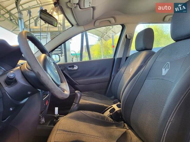 Серый Рено Меган, объемом двигателя 1.6 л и пробегом 270 тыс. км за 5000 $, фото 3 на Automoto.ua